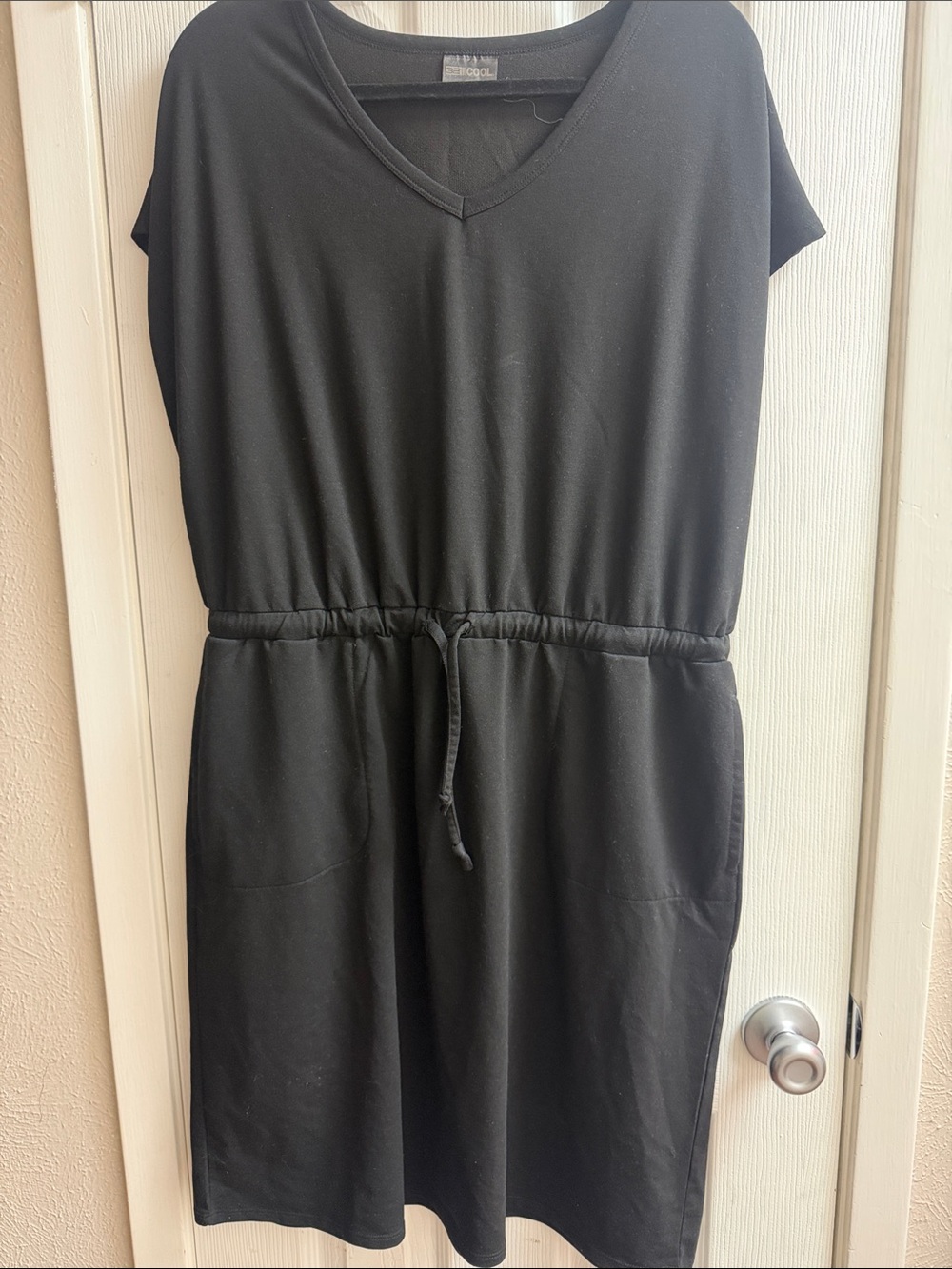 Casual Black V-Neck Drawstring Midi Dress